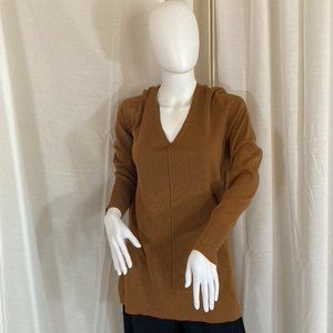 Old Navy light weight V neck sweater